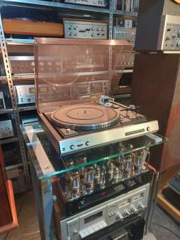 DUAL 714 Q  mit Ortofon UMB 60 direct drive Strobo Halbautomat Front silber